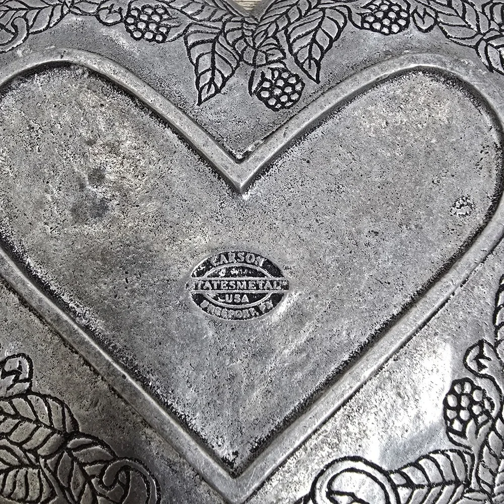 Carson Statesmetal Pewter Heart‎ Berry Vine Plate Cookie Tray 7.5